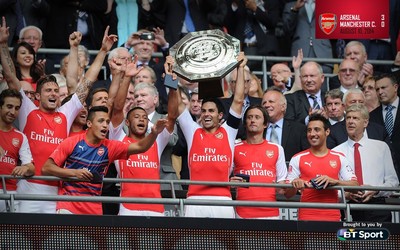 爱游戏体育热评-凯恩拥抱穆勒英雄相惜