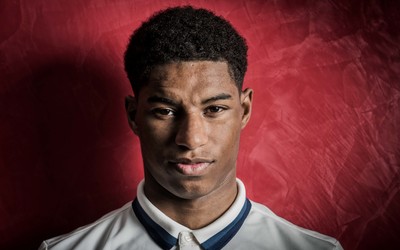 爱游戏体育快讯-努涅斯上演帽子戏法疯狂庆祝